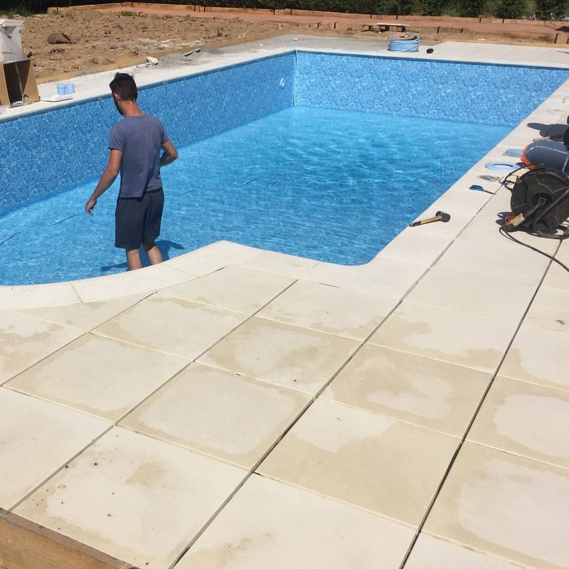 création de piscine saint romain de colbosc